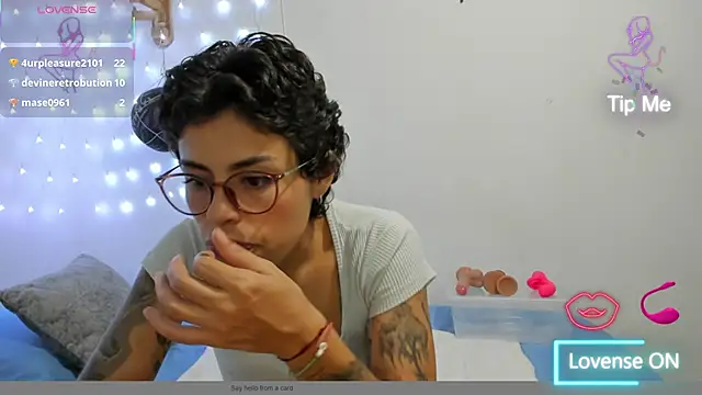 Živý XXX chat natt_op