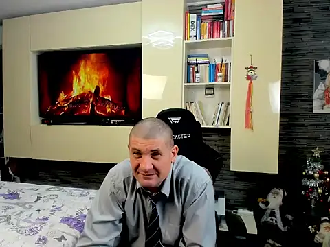 SpartacusDaddy48's Webcam Show