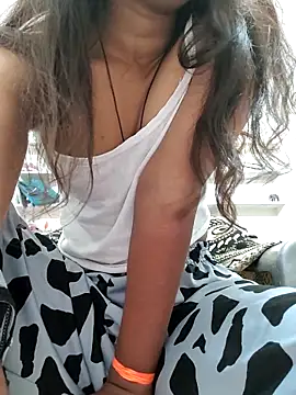 XXX chat uživo modela Isha_kumari_69