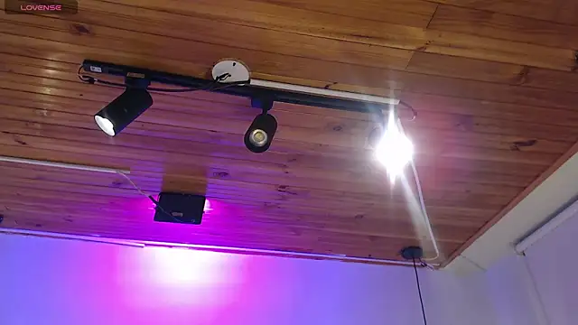 XXX chat uživo modela CATALINA_HIL9