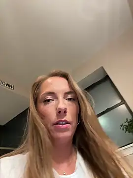 misspollypeach Chat XXX live