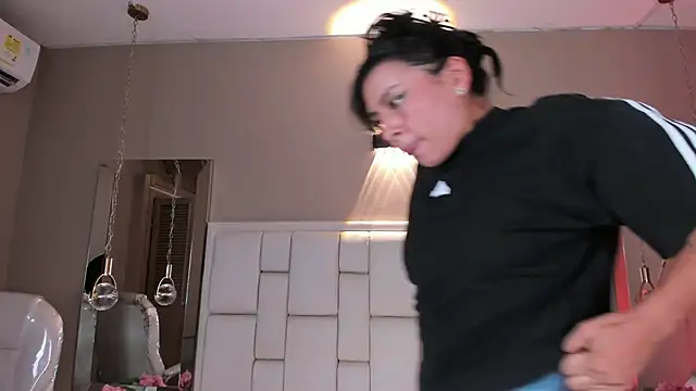 JessyEvans লাইভ XXX চ্যাট