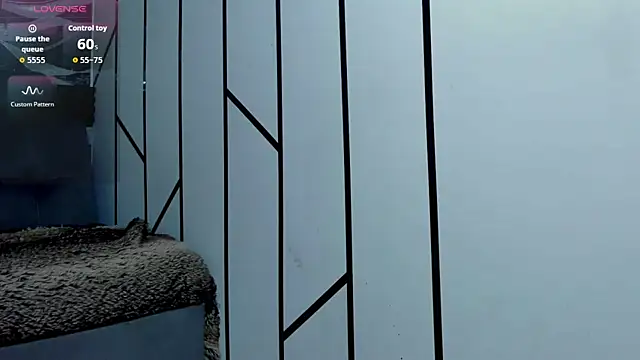 Chatroom XXX en direct de Sky_Rivers