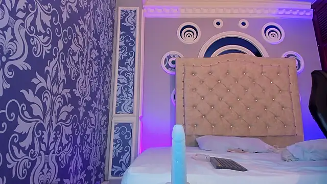 Beele_and_Evie live XXX chat