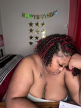 Chocolatebunnyxx96 webkamerás műsora