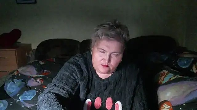 Show modela Lana555 na web-kameri