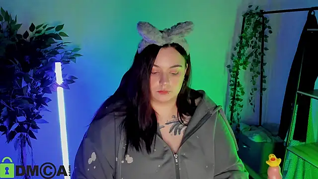 Mia_R0ss Chat XXX in diretta