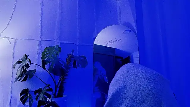 Chatroom XXX en direct de VickyGrey