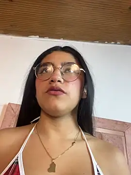 CristalFun's Live XXX Chat