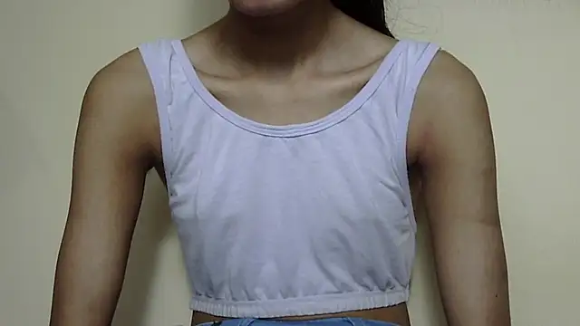 Anu_tinyのライブXXXチャット