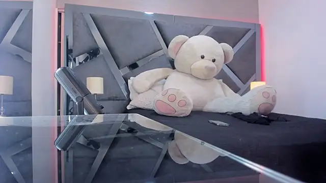 ElektraBomdans' Webcam Show