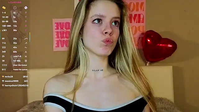 Онлайн чат XXX TiffinyMergist