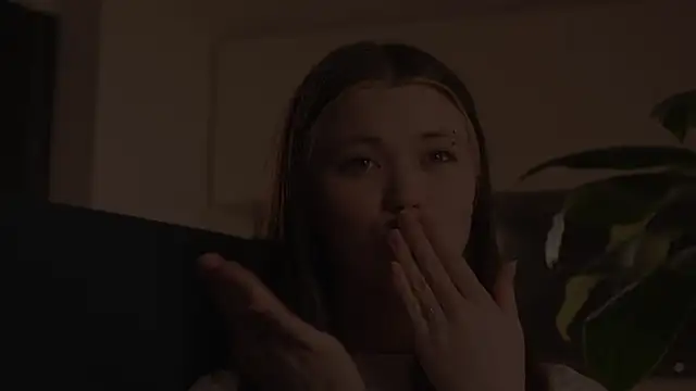 EleniRoeber – Naživo XXX chat