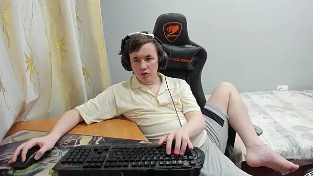 iliaskrislove: онлайн-секс-чат