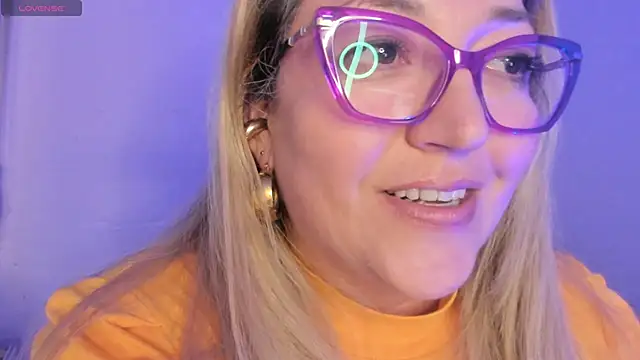 Naty_Mature_ Show in webcam