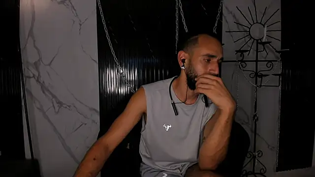 Tatis__: онлайн-секс-чат