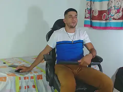 _Grasshopper: онлайн-секс-чат