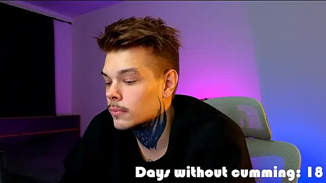 DENIS_HERE 网络视讯表演