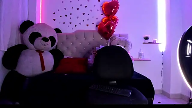 Chat XXX ao vivo de eimyy_rouse