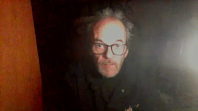 nice6incs élő XXX-chatje