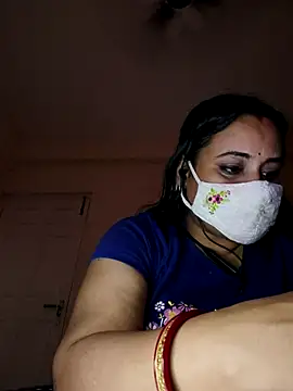 Sheela-Bhabi Adlı Modelin Canlı XXX Sohbeti