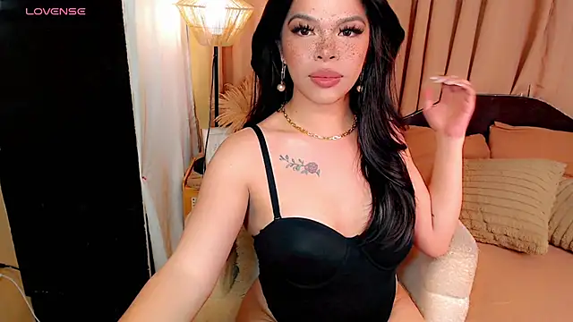 Nyxie_luxx 网络视讯表演