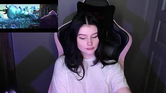 Moon_raven élő XXX-chatje