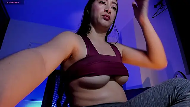 MeganWhite3's Live XXX Chat