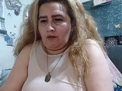 Chat XXX en directo de Perla1981--