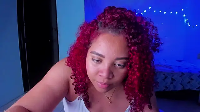 AngelaCoffee Adlı Modelin Canlı XXX Sohbeti