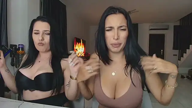 GabrielaaxxxのライブXXXチャット