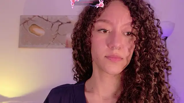 Chat XXX en directo de ChloeMoreti