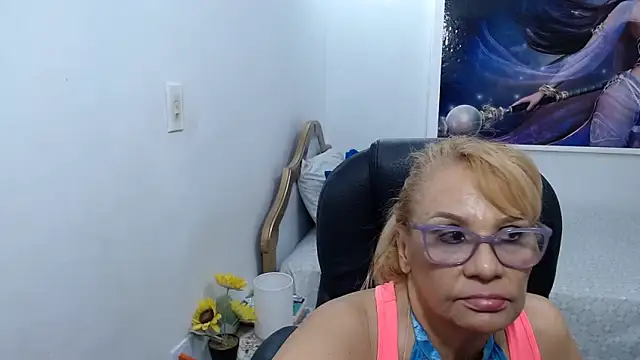 emiliaa_hot Obrolan Langsung XXX