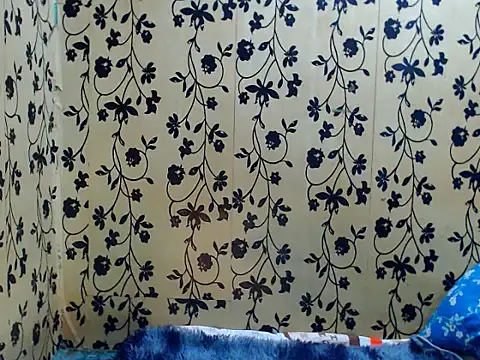 LadyBoyBigCock69 Live XXX-chat