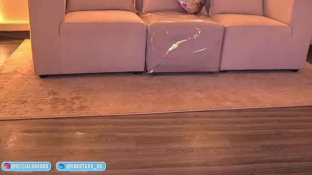 Dakota_Lee: онлайн-секс-чат