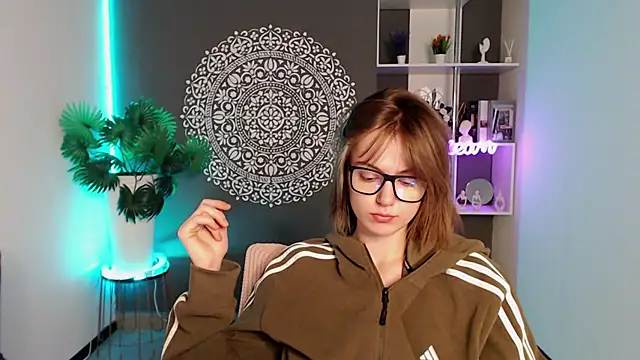 XXX chat uživo modela EchoScribe