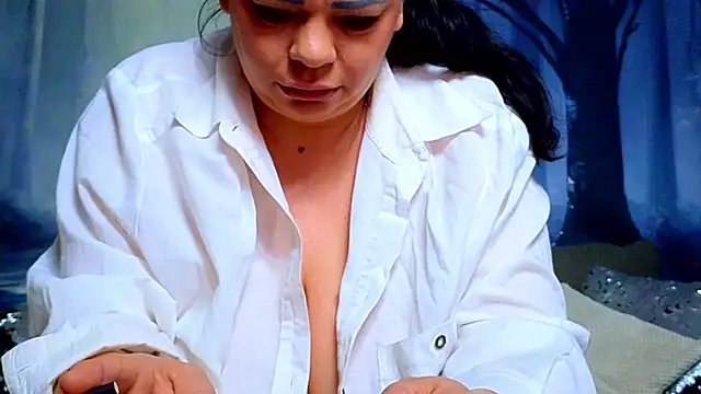 Czat XXX na żywo – ElizabethEven