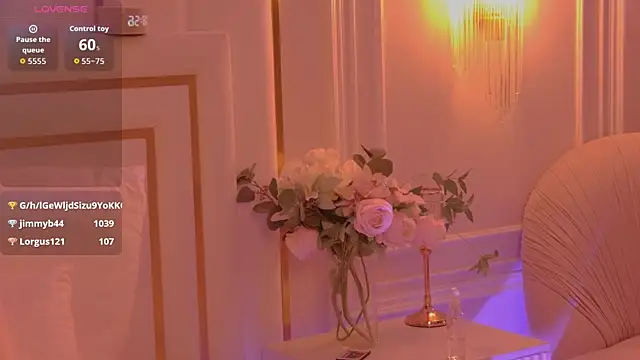 MollyHilton 现场XXX聊天