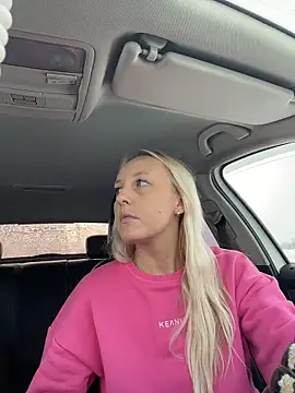 MerlinDave élő XXX-chatje