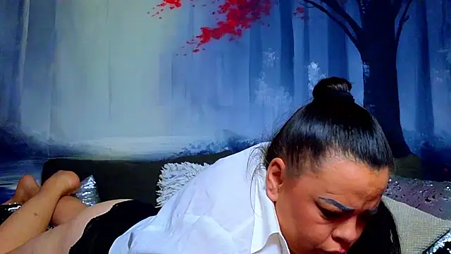 ElizabethEven 即時 XXX 聊天