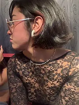 دردشة LilithMonette الجنسية المباشرة