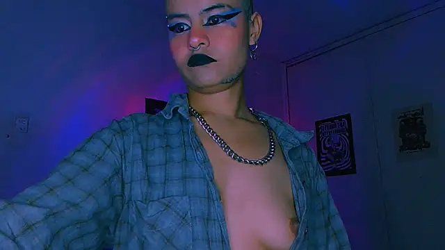 alex_one888 Adlı Modelin Canlı XXX Sohbeti