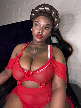 QUEEN_NOBUHLE_FEMDOM_777's Webcam Show