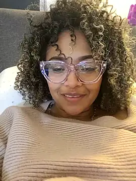 BiiancaEstradaa élő XXX-chatje