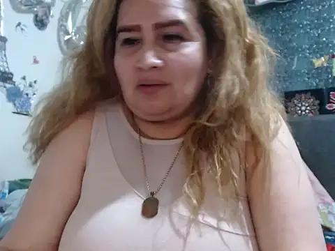 Perla1981-- 现场XXX聊天