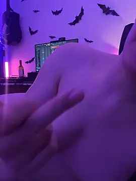 Chat XXX en directo de Nina-Chick777