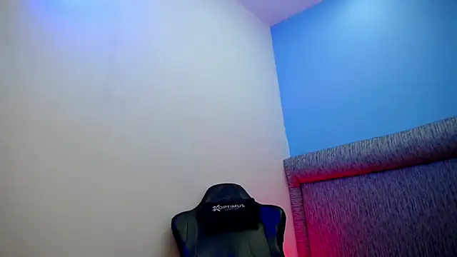 dilan_hott_n Live XXX chat