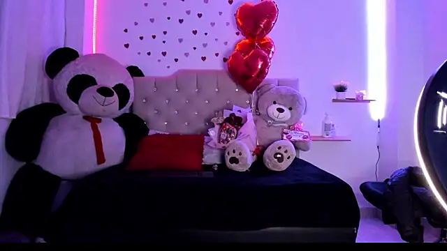 Chat +18 de eimyy_rouse ao vivo