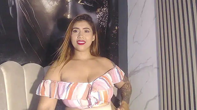 Skarlethvilla1 Adlı Modelin Canlı XXX Sohbeti