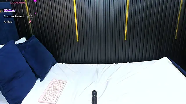 Онлайн чат XXX LolyYunno